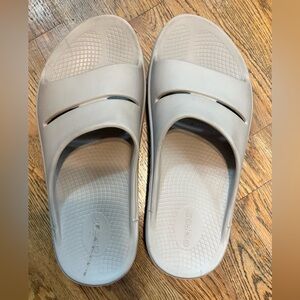 Oofos Women's Gray Slide Slippers